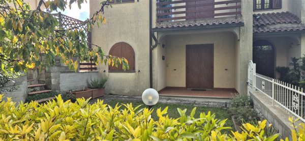 appartamento in vendita a Castel del Piano