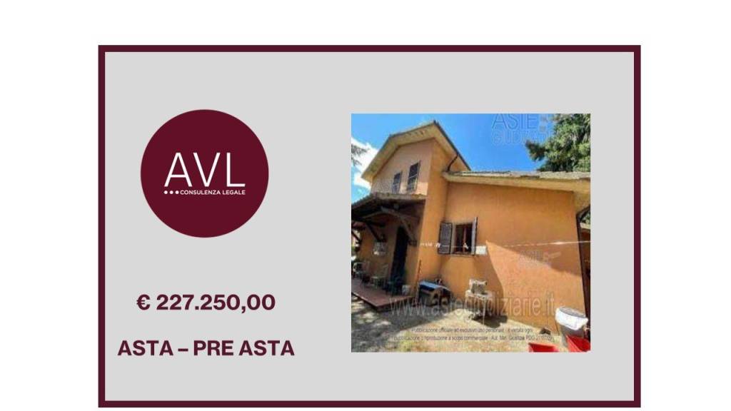 casa indipendente in vendita a Castel del Piano