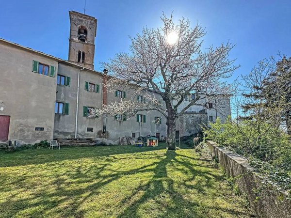casa indipendente in vendita a Castel del Piano
