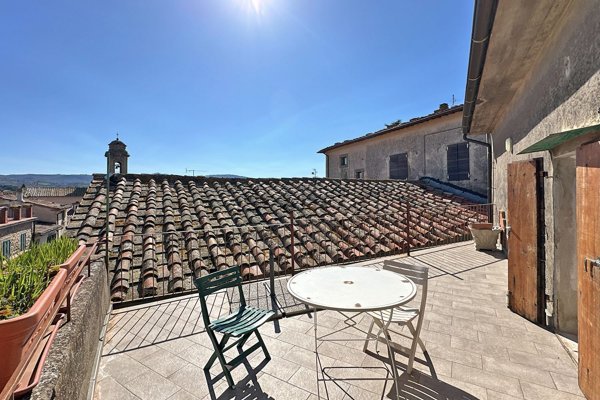 casa indipendente in vendita a Castel del Piano