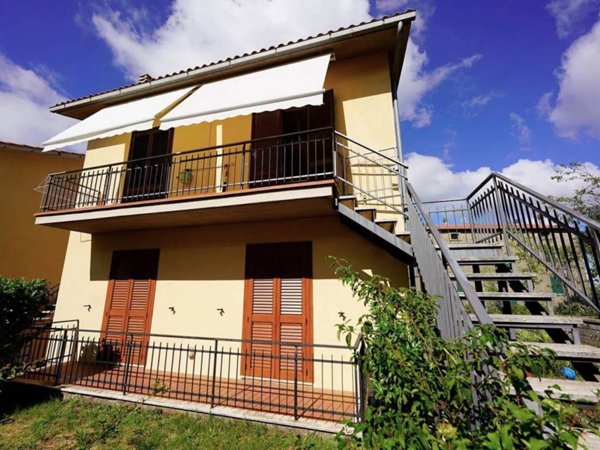 appartamento in vendita a Castel del Piano