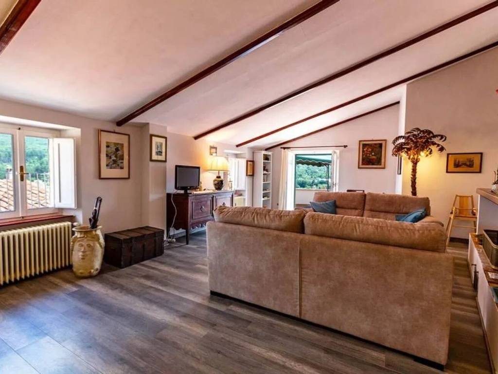 appartamento in vendita a Castel del Piano