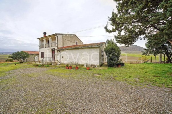 casa indipendente in vendita a Castel del Piano