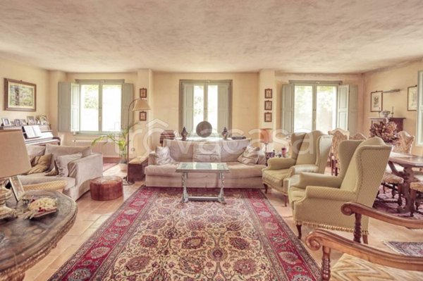 casa indipendente in vendita a Castel del Piano