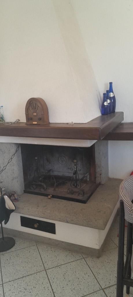 casa indipendente in vendita a Castel del Piano