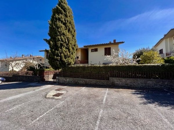 appartamento in vendita a Castel del Piano