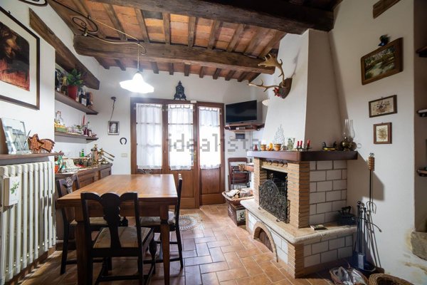 appartamento in vendita a Castel del Piano