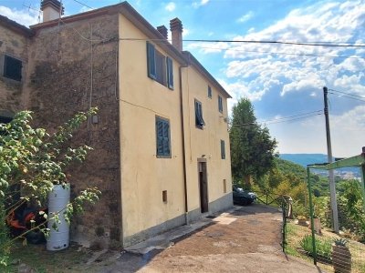 appartamento in vendita a Castel del Piano