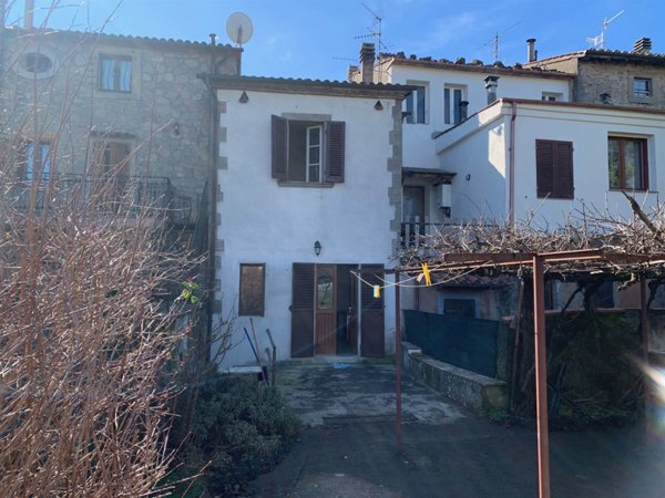 casa semindipendente in vendita a Castel del Piano