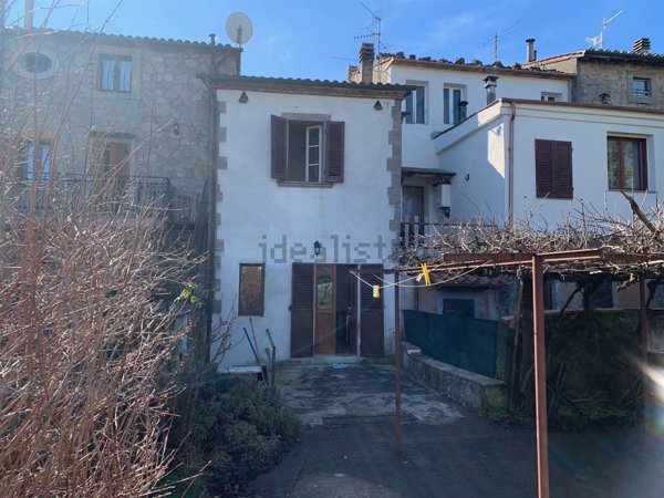 casa semindipendente in vendita a Castel del Piano