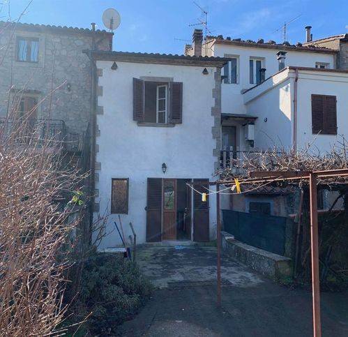 casa semindipendente in vendita a Castel del Piano