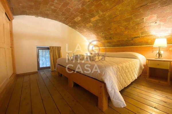 appartamento in vendita a Castel del Piano