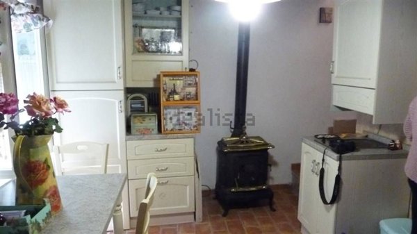 casa semindipendente in vendita a Castel del Piano