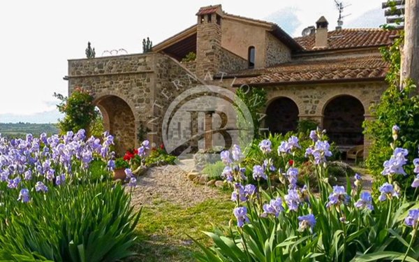 casa indipendente in vendita a Castel del Piano