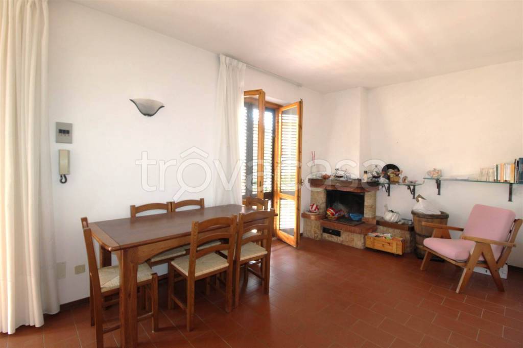 appartamento in vendita a Castel del Piano