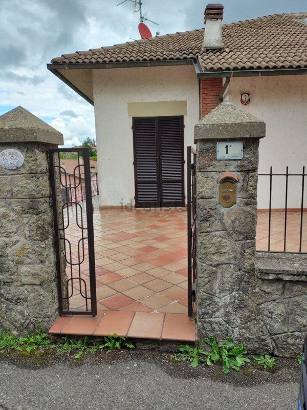 casa indipendente in vendita a Castel del Piano