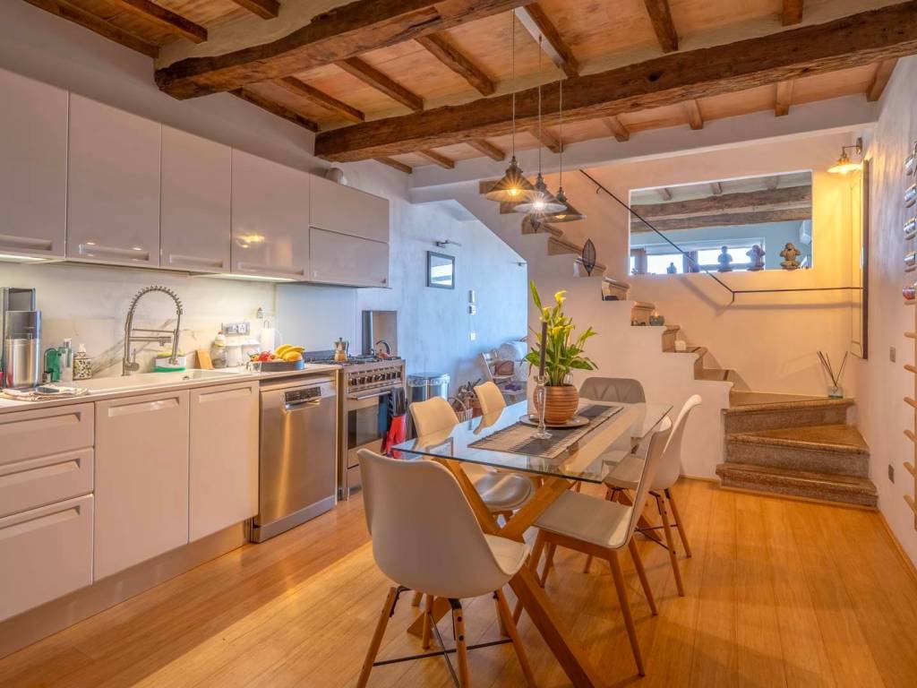 casa indipendente in vendita a Castel del Piano