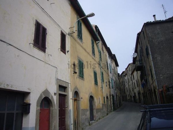 pentavano in vendita a Castel del Piano