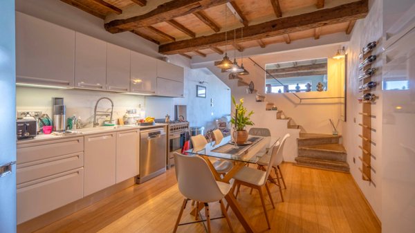 casa indipendente in vendita a Castel del Piano in zona Montegiovi