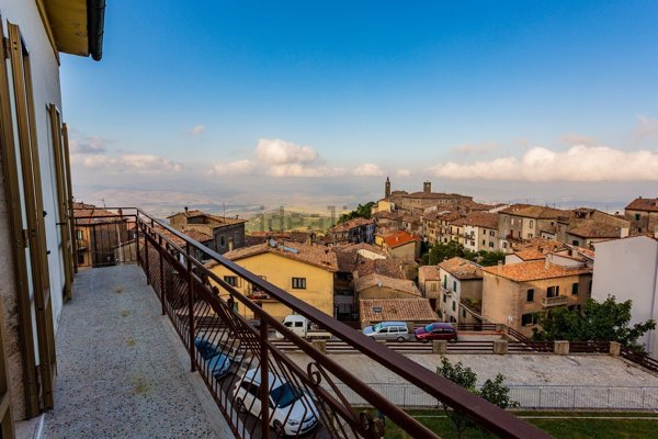 appartamento in vendita a Castell'Azzara