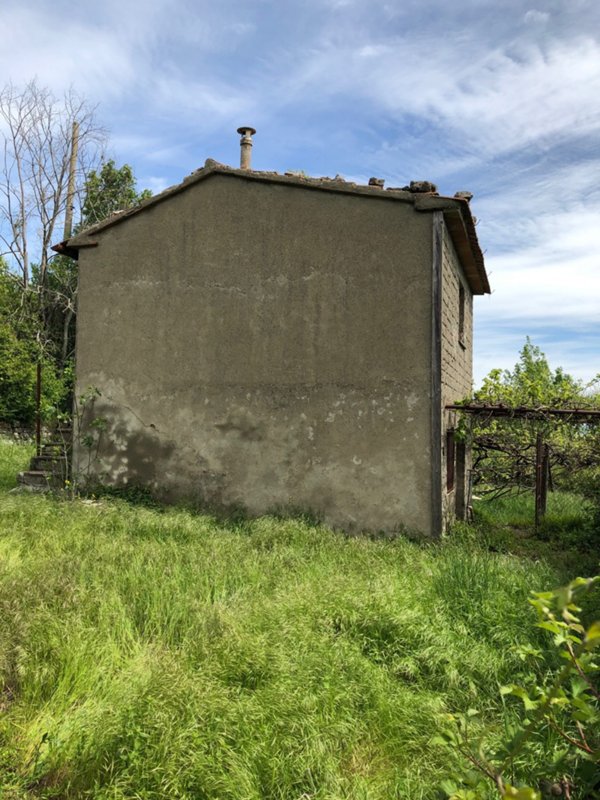 casa indipendente in vendita a Castell'Azzara