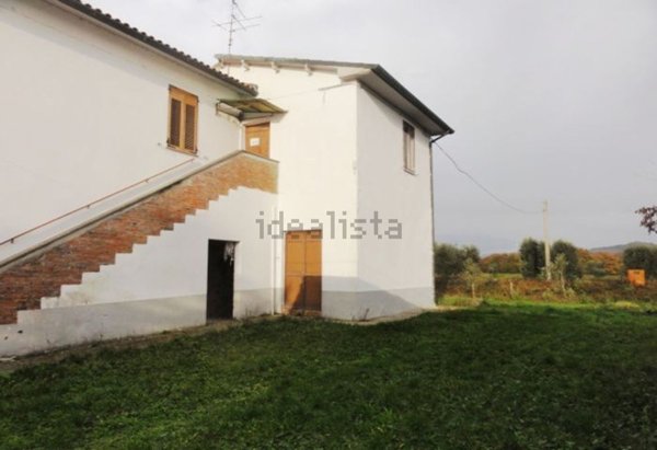 casa indipendente in vendita a Castell'Azzara