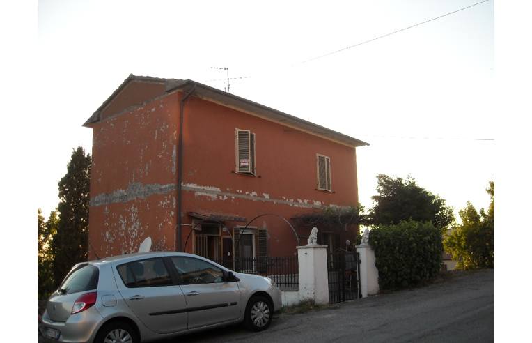 casa indipendente in vendita a Castell'Azzara in zona Selvena