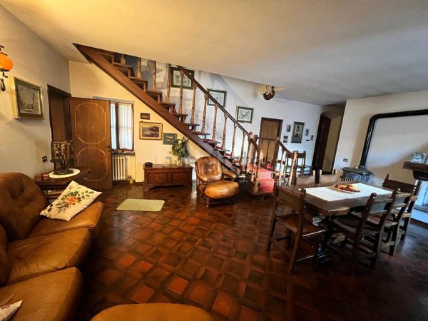 appartamento in vendita a Castell'Azzara