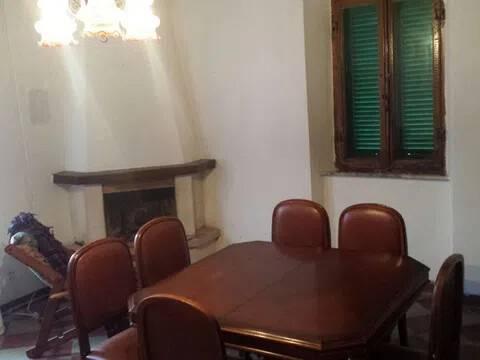 appartamento in vendita a Castell'Azzara in zona Selvena