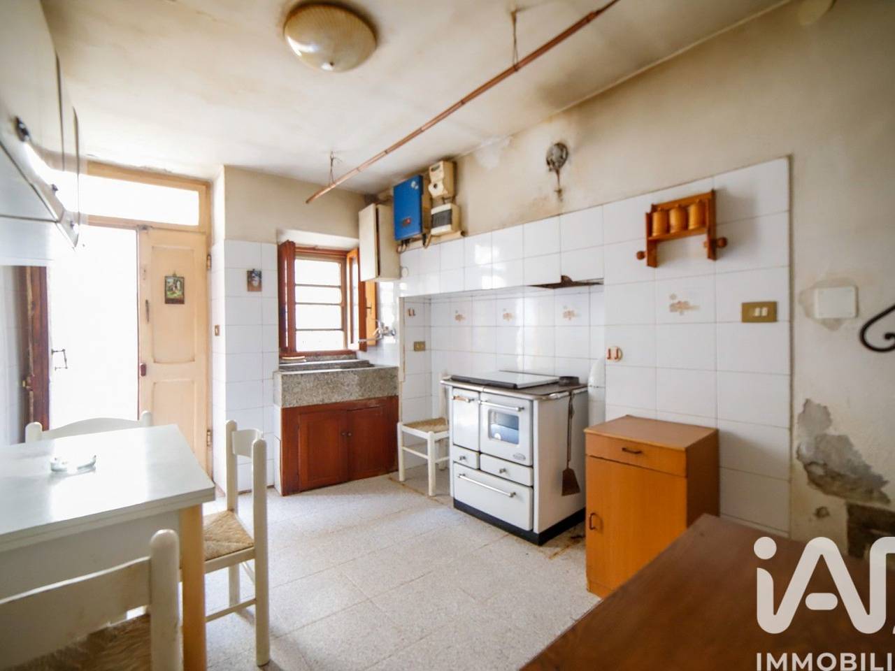 casa indipendente in vendita a Castell'Azzara