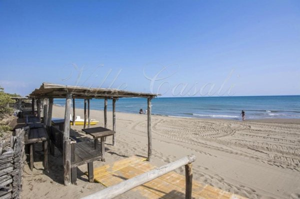 casa indipendente in vendita a Castiglione della Pescaia in zona Roccamare