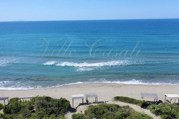 casa indipendente in vendita a Castiglione della Pescaia in zona Roccamare