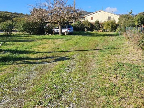 casa indipendente in vendita a Castiglione della Pescaia in zona Vetulonia