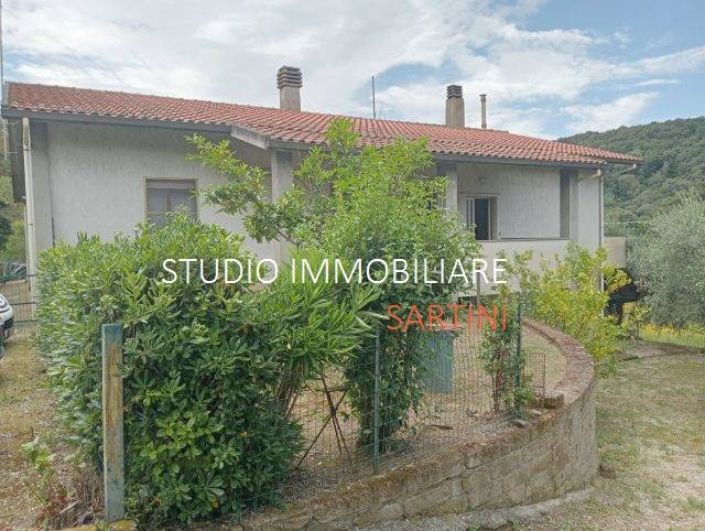 casa indipendente in vendita a Castiglione della Pescaia in zona Vetulonia