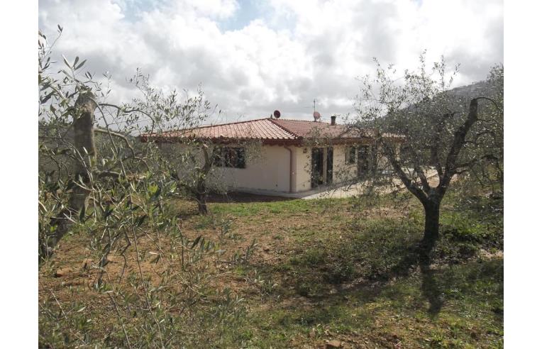 casa indipendente in vendita a Castiglione della Pescaia in zona Vetulonia