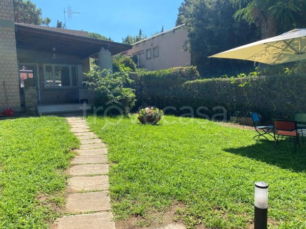 casa indipendente in vendita a Castiglione della Pescaia in zona Punta Ala