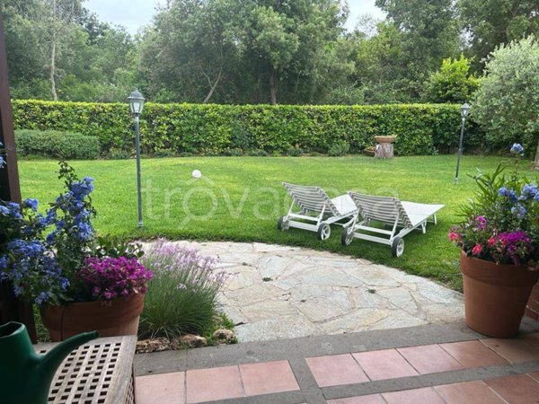 casa indipendente in vendita a Castiglione della Pescaia in zona Punta Ala