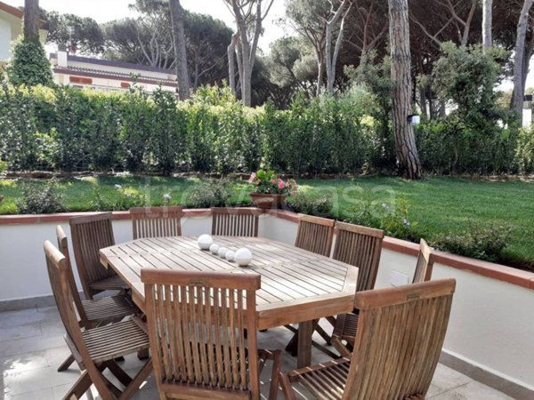 casa indipendente in vendita a Castiglione della Pescaia in zona Punta Ala