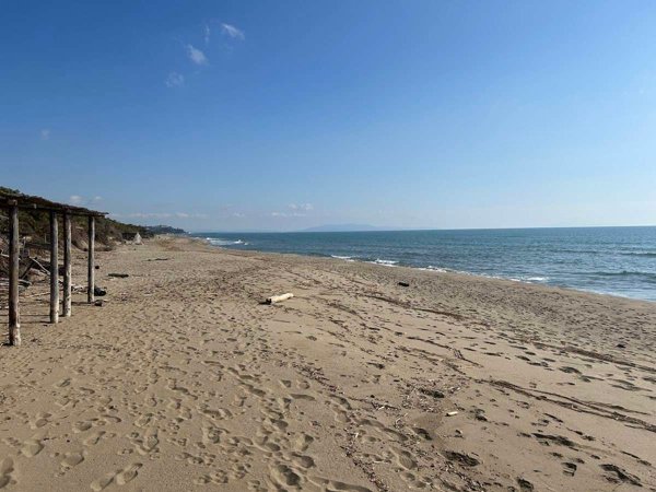 casa indipendente in vendita a Castiglione della Pescaia in zona Roccamare