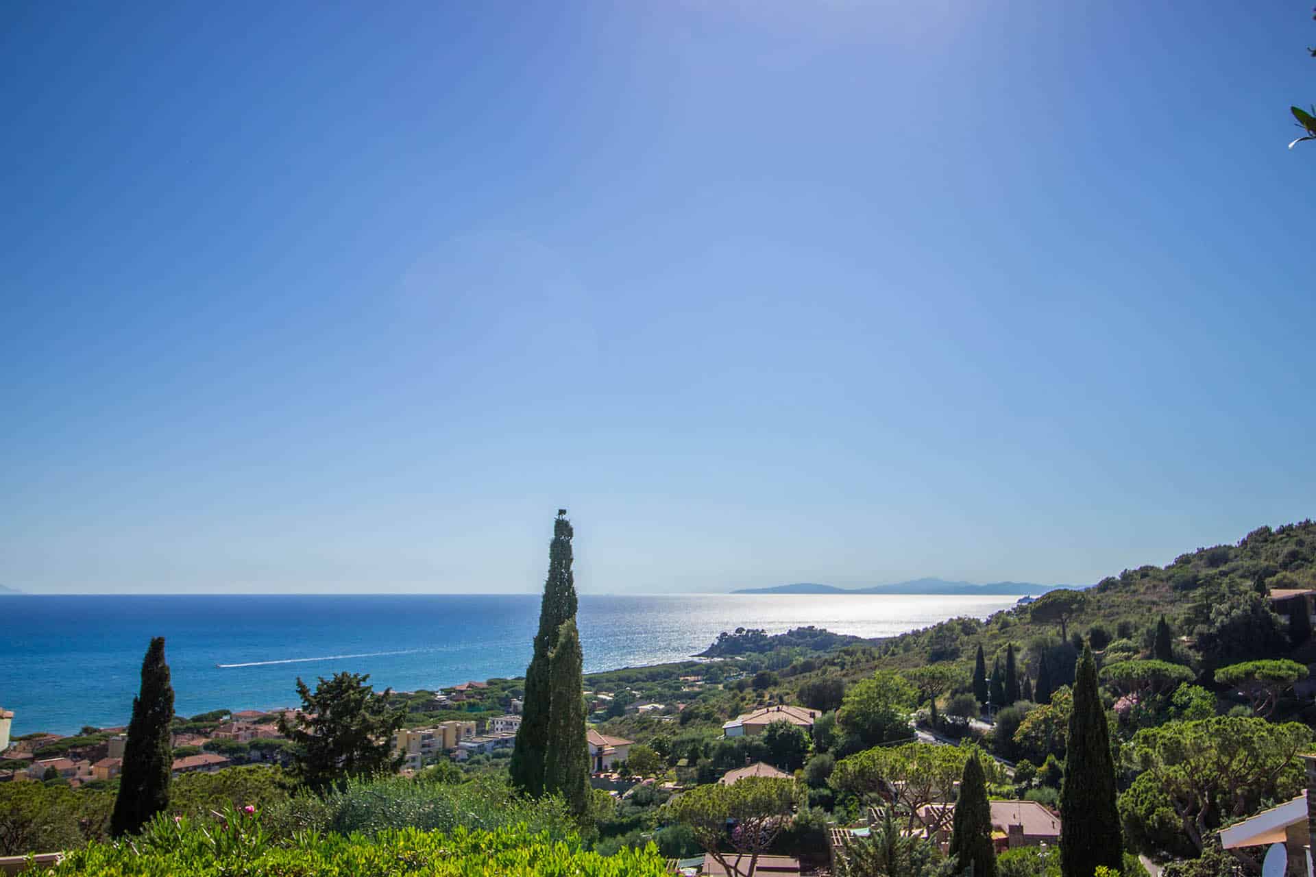 casa indipendente in vendita a Castiglione della Pescaia in zona Ampio
