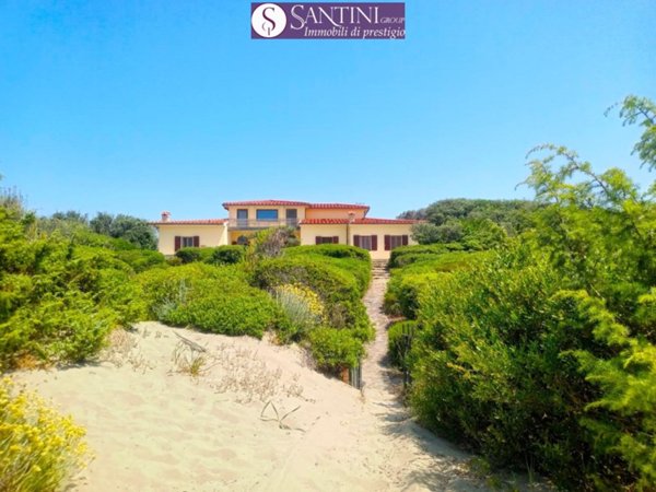 casa indipendente in vendita a Castiglione della Pescaia in zona Punta Ala