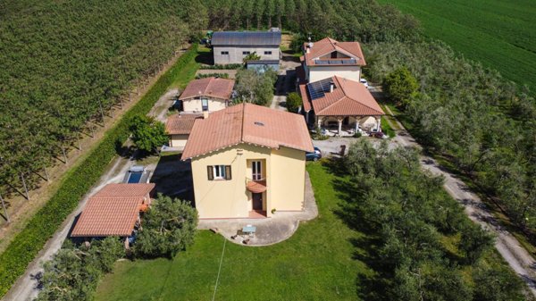 casa indipendente in vendita a Castiglione della Pescaia