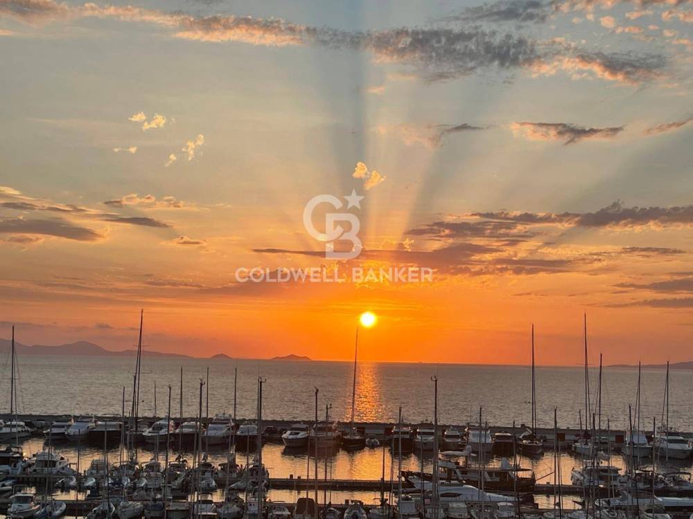 negozio in vendita a Castiglione della Pescaia in zona Punta Ala