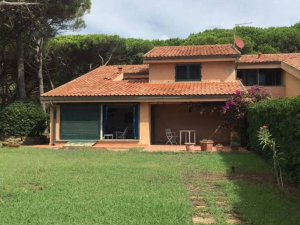 casa indipendente in vendita a Castiglione della Pescaia in zona Riva del Sole