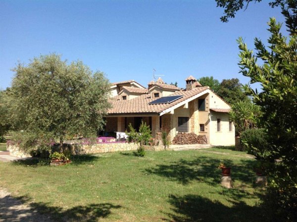 casa indipendente in vendita a Castiglione della Pescaia
