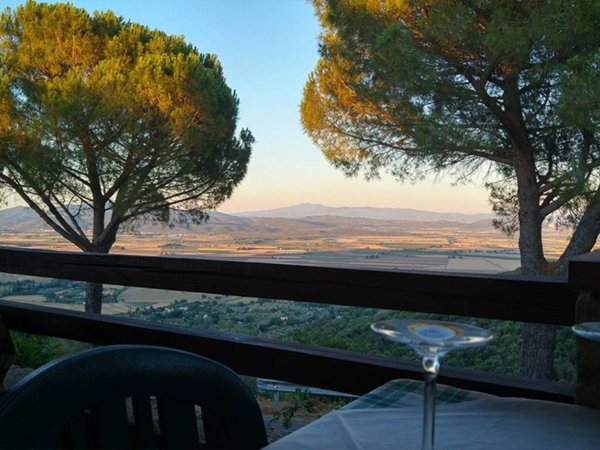 casa indipendente in vendita a Castiglione della Pescaia in zona Buriano