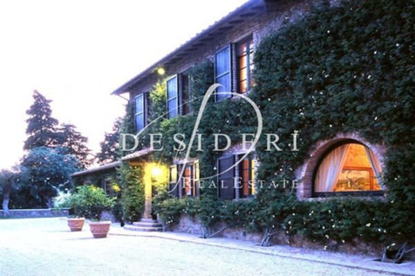 casa indipendente in vendita a Castiglione della Pescaia in zona Ampio