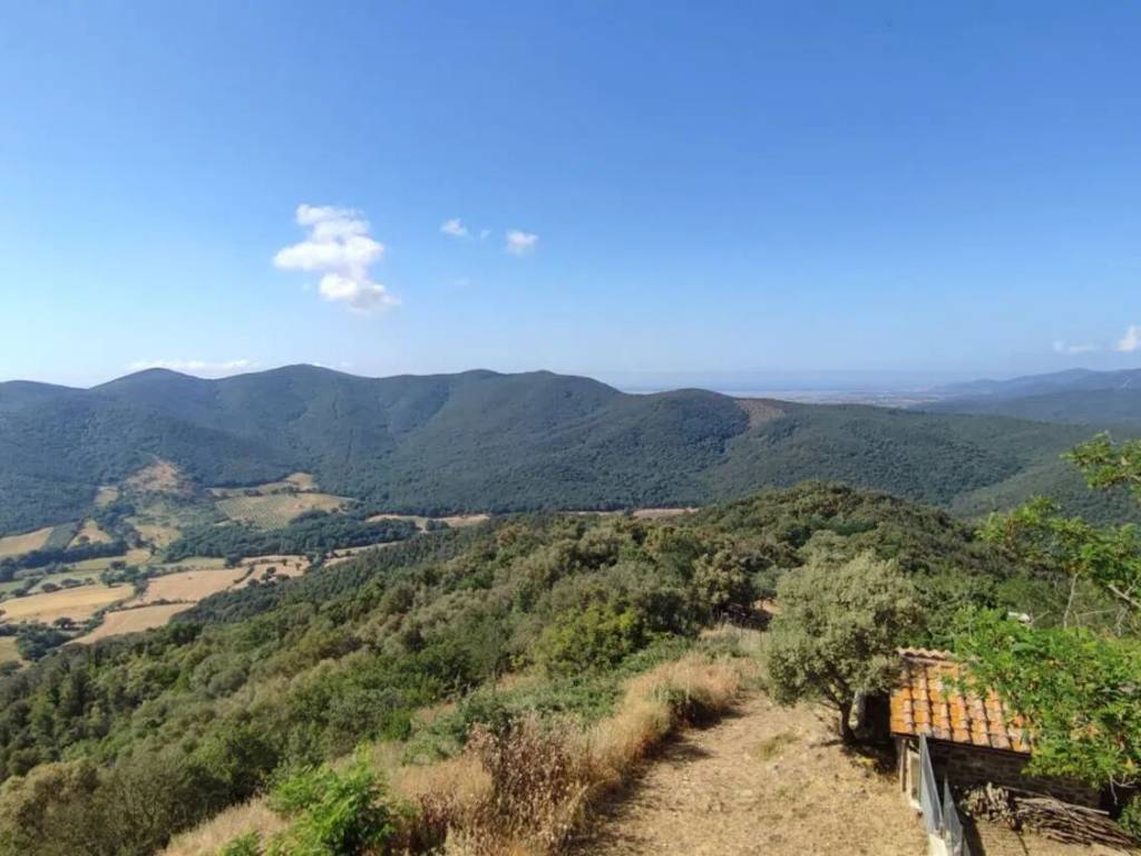 casa indipendente in vendita a Castiglione della Pescaia in zona Vetulonia