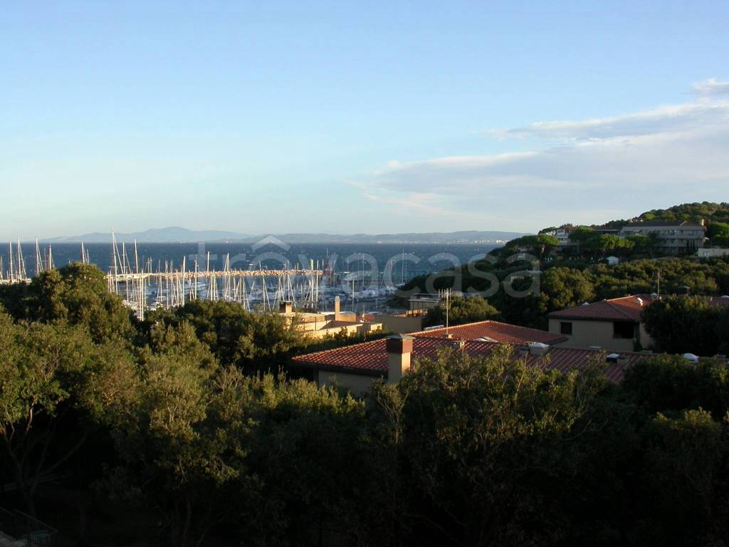 appartamento in vendita a Castiglione della Pescaia in zona Punta Ala