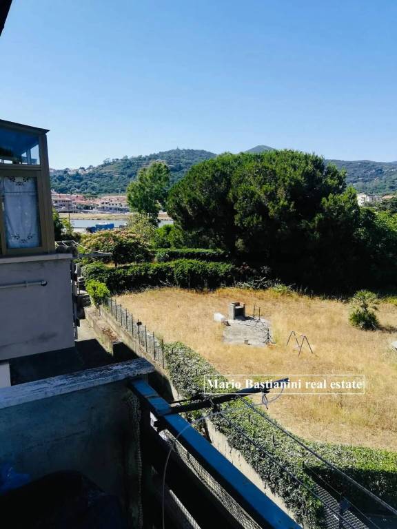 appartamento in vendita a Castiglione della Pescaia in zona Ampio